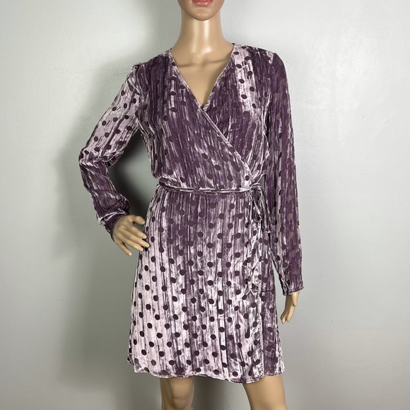 NEW HOUSE OF HOLLAND PURPLE VELVET POLKA DOT WRAP MINI DRESS - Picture 2 of 8